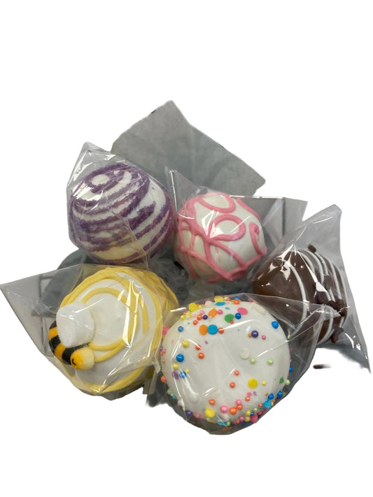 Yellow or Chocolate Cake Pops